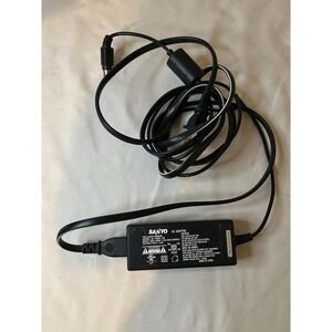 OEM Sanyo Adapter P/N 1LB4U11B00300  AC Power Charger 1.2A - Tested